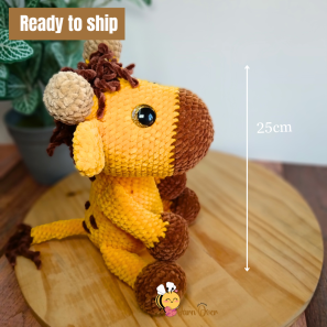 Giraffe soft yellow R200