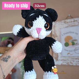 Plush cat black and white