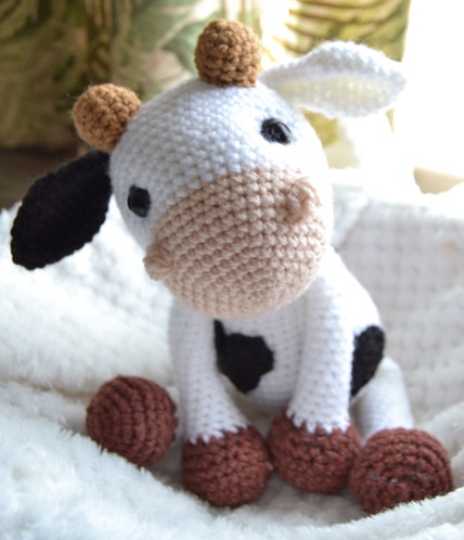 Crochet cow pattern - Penny